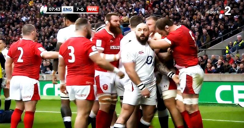 Joe Marler s'occupe personnellement des bijoux de famille d'Alun Wyn Jones [VIDÉO]