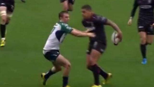 VIDEO. Pro 12. Josh Matavesi fracture l'ego de son adversaire avec un geste technique exceptionnel