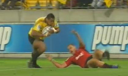 Julian Savea martyrise Israel Dagg