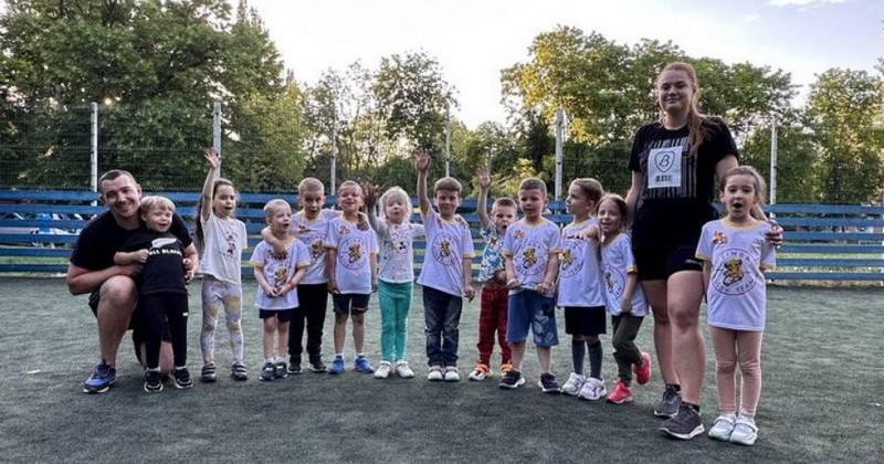 Installé en Ukraine, ce Français lance un appel aux dons pour l'école de rugby de son club