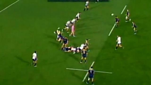 VIDEO. Super Rugby - Kurt Baker prend six semaines pour son plaquage cathédrale sur Nick Stirzaker