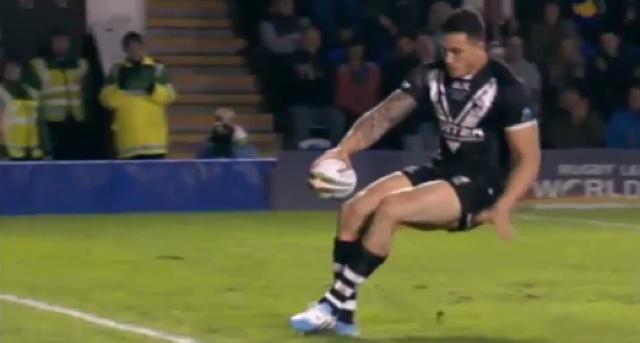 VIDEO. L'énorme boulette de Sonny Bill Williams à la Coupe du Monde de Rugby à XIII