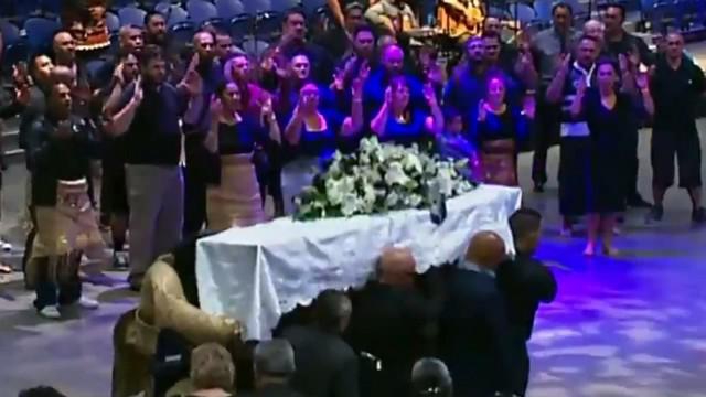 VIDEO. Jonah Lomu honoré par sa famille et ses amis à Auckland