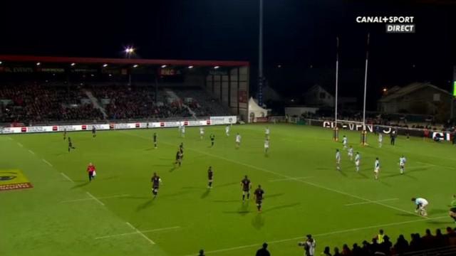 GIF. Pro D2 - Bayonne. Julien Jané surprend Lyon avec une filouterie pas très équitable 