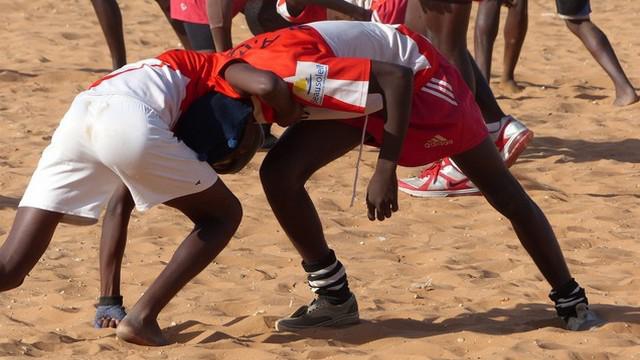 Au Sénégal, le ballon ovale vient en aide aux jeunes grâce à la Maison du Rugby de Yoff