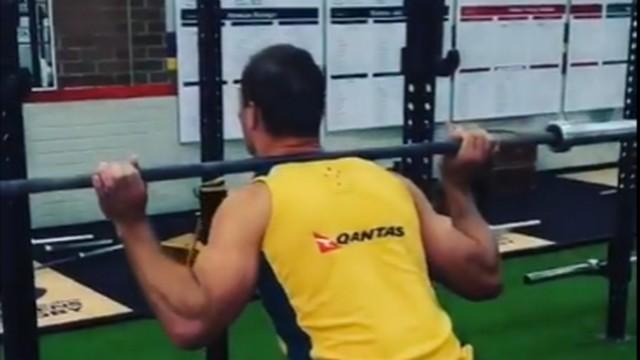 VIDEO. INSOLITE. L'Australien Ed Jenkins repousse les limites de l'entraînement