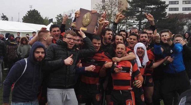 RUGBY AMATEUR. Les clubs champions de comité présentent leur bouclier avec fierté (2e partie)