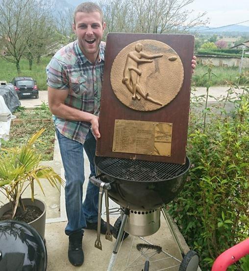 RUGBY AMATEUR. Les clubs champions de comité présentent leur bouclier avec fierté (4e partie)