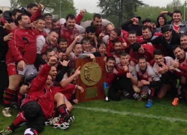 RUGBY AMATEUR. Les clubs champions de comité présentent leur bouclier avec fierté (4e partie)