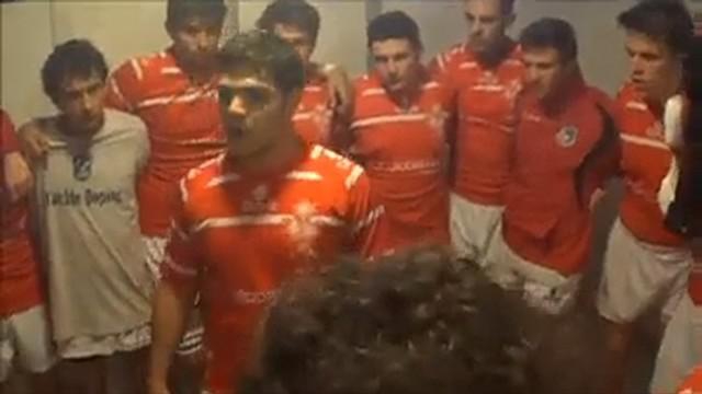 VIDEO. INSOLITE. Le capitaine de Suisse U18 distribue des claques pour enflammer ses troupes