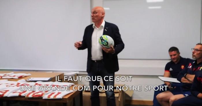 VIDEO. Coupe du monde - Le discours de motivation de Bernard Laporte aux joueuses de l'équipe de France