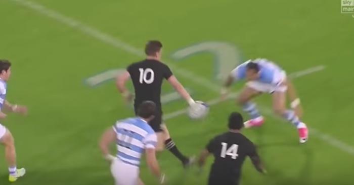 VIDÉO. Le magicien Beauden Barrett nous régale encore contre l'Argentine