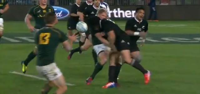 VIDEO. Le plaquage à retardement de Ma'a Nonu sur Jean de Villiers