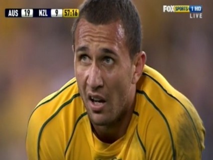 Le Stop and Go de Quade Cooper sur Cory Jane