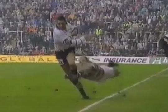 FLASHBACK. 1997. Le superbe essai de Sébastien Viars en finale de la H Cup avec Brive face à Leicester