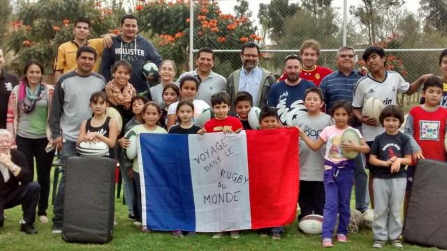 L'incroyable tour du monde du rugby de Cédric et Tania, un ballon ovale sous le bras