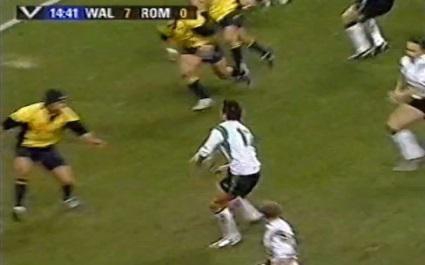 FLASHBACK. 2004. Gavin Henson au sommet de son art avec ses passes magiques