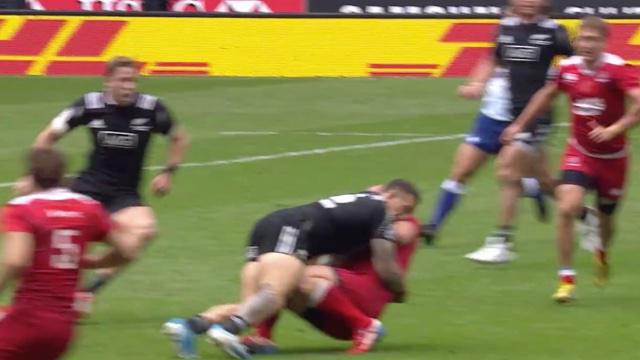 VIDÉO. London 7s. Sonny Bill Williams colle un énorme caramel à un joueur russe