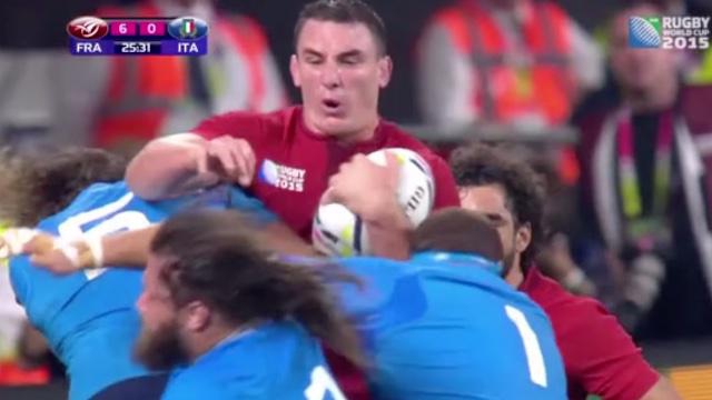 VIDÉO. XV de France : Louis Picamoles fait exploser Martin Castrogiovanni sur une percussion