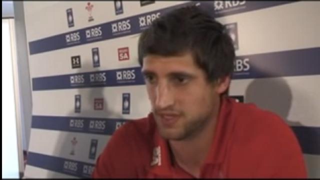 Point Transfert - Top 14 - Pro D2. Luke Charteris au Racing-Métro, James Hook à Gloucester, le LOU recrute toujours