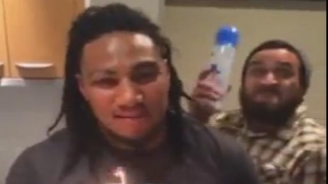 VIDEO. Insolite. Ma'a Nonu se fait entarter par Piri Weepu pour son anniversaire 