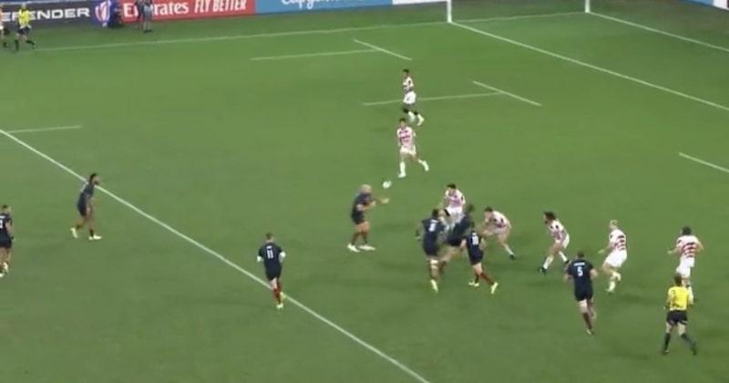 VIDÉO. D’une ''passe de la tête'', Joe Marler envoie Lawes à dame et crucifie le Japon