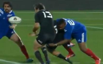 VIDEO. Le gros tampon de Mathieu Bastareaud sur Israel Dagg