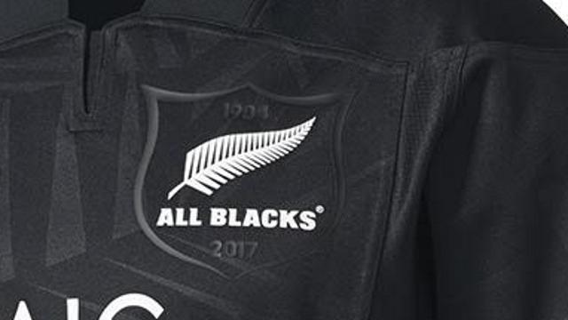 PHOTOS. Les All Blacks révèlent leur nouveau maillot pour la tournée des Lions 2017