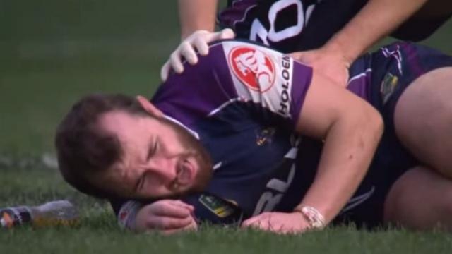 VIDEO. NRL - Billy Kitt K-O à cause du fessier musclé de Ryan Matterson