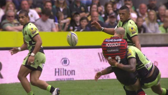 VIDEO. Premiership - Charlie Hodgson se fait caraméliser les côtes par le plaquage spécial de Courtney Lawes