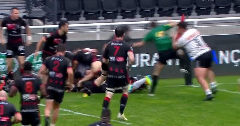 VIDEO. Top 14. Pris en sandwich entre un pilier et un 2e ligne, Mathieu Raynal évite le pire