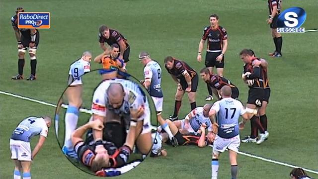 VIDEO. Pro 12 : l'ancien catalan Benoît Bourrust a-t-il craché sur Ashley Smith ? 