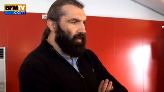 VIDEO. Pro D2 - LOU : Sébastien Chabal suspendu trois semaines après son coup de poing