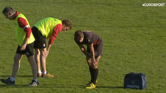 VIDÉO. Pro D2. Jérémy Gondrand cherche ses dents sur la pelouse après un vilain coup d'épaule