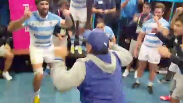 VIDÉO. INSOLITE. Quand Diego Maradona vient mettre l'ambiance dans le vestiaire des Pumas