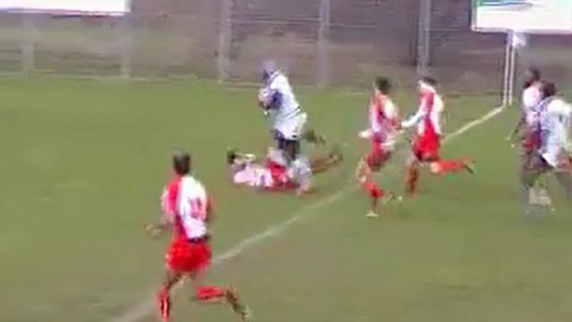 VIDEO. Rugby Amateur : l'énorme fulguro-poing renverse un adversaire en 4ème série