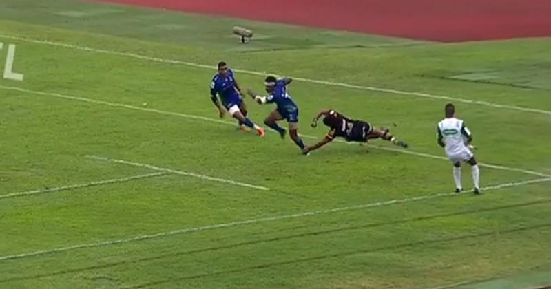 VIDEO. La relance renversante des Fijian Drua pour un essai de 100 mètres en Super Rugby !