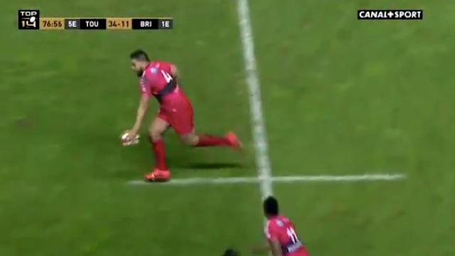 VIDÉO. SKILLS. RCT : Quand Romain Taofifénua attrape le ballon à une main en pleine course