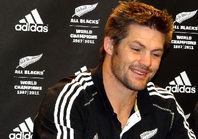 La presse néo-zélandaise s'interroge sur l'activité sexuelle de Richie Mccaw