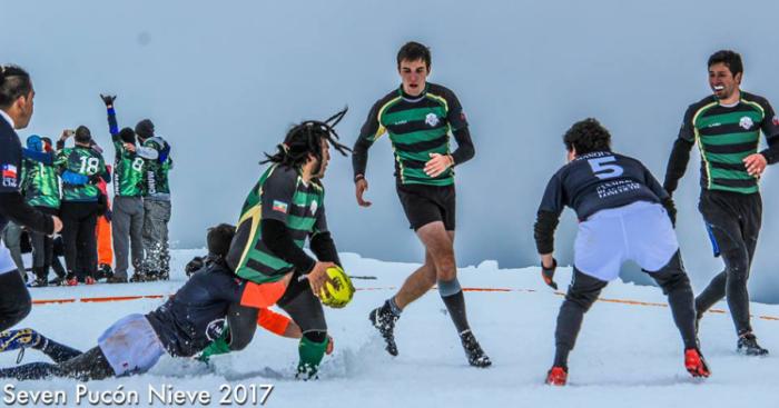 PHOTOS. Au Chili, on dispute un tournoi de 7s dans la neige... et sur un volcan actif !