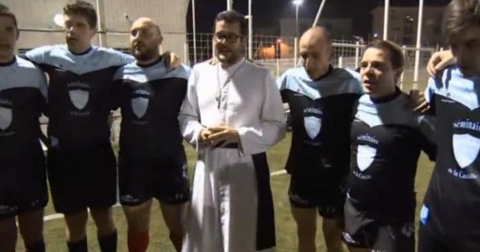 VIDÉO. Insolite : découvrez le Rugby Club de la Terre Promise, équipe composée... de futurs prêtres