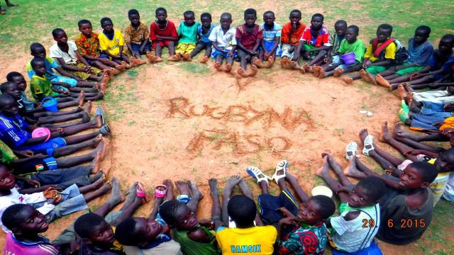 Rugbyna Faso : le superbe projet d'Adrien et Kevin, entre ballon ovale et échange interculturel