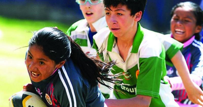 VIDÉO. Prenez la direction de la Bolivie pour le tournoi de Santiago de Machaca, à 4000m d'altitude