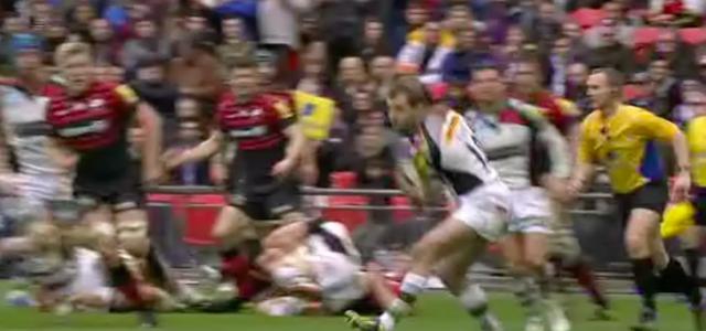 VIDÉO. Saracens - Harlequins : La passe suicidaire de Nick Evans offre un essai cadeau à Owen Farrell