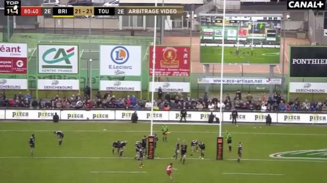 VIDÉO. INSOLITE. Sébastien Bézy se fait contrer sur la transformation de la gagne contre Brive