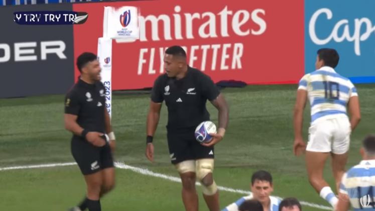 COUPE DU MONDE. De gardien de foot des Tonga à titulaire chez les All Blacks, le formidable parcours de Shannon Frizell