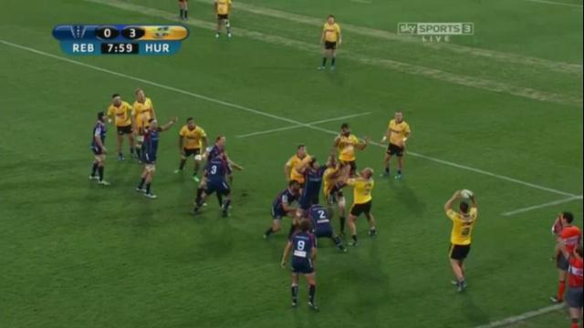 VIDEO. Super Rugby - Dan Coles se fait embrouiller par les Rebels et rate totalement son lancer en touche