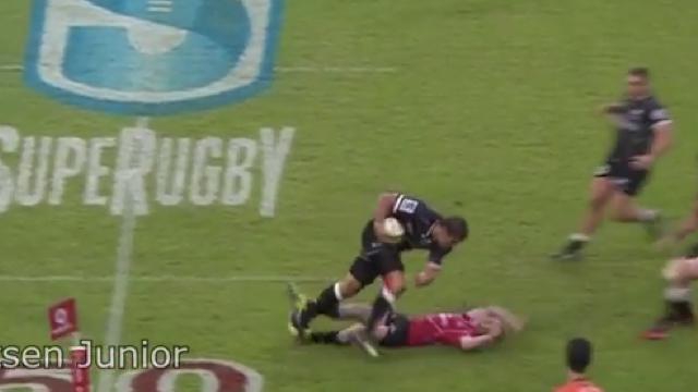 VIDÉO. Super Rugby. L'énorme collision entre Willem Alberts et Mark Richards