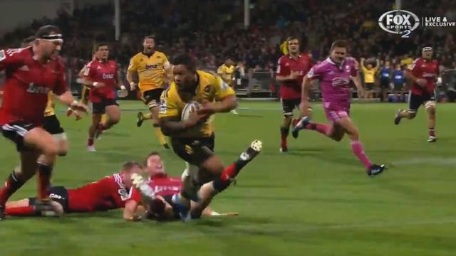 VIDEO. Super Rugby - Alapati Leiua laisse cinq défenseurs pour mort pour l'exploit personnel de la saison