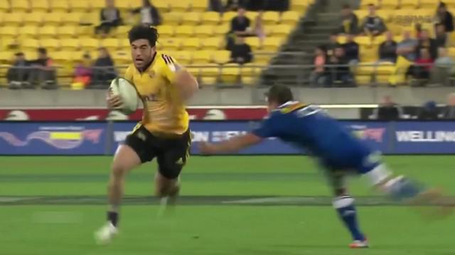 VIDEO. Super Rugby. Nehe Milner-Skudder impressionne avec ses appuis de feu et sa qualité de passe